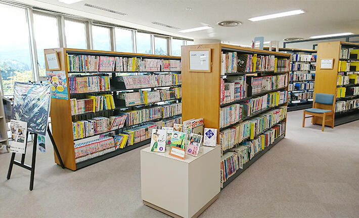郡上市図書館 みなみ分室 内観