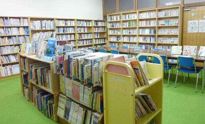 郡上市図書館 わら分室 内観
